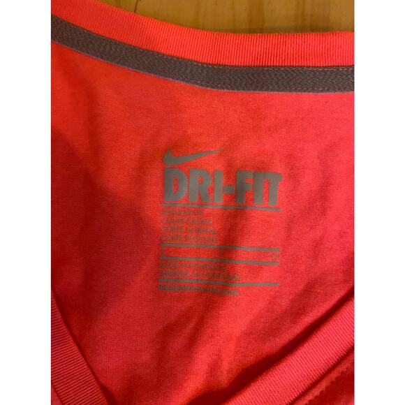 Nike hot pink long sleeved top size small - Picture 3 of 4